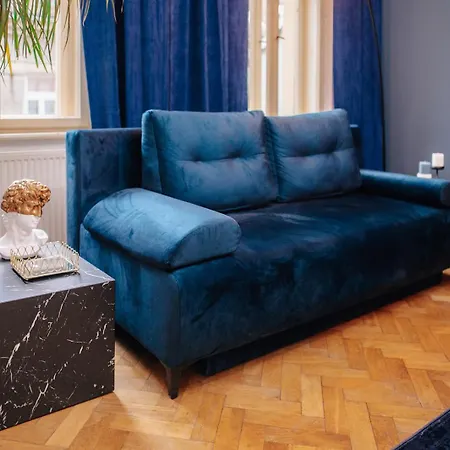 Cinematic With Pool Table & Cinema In The Heart Of