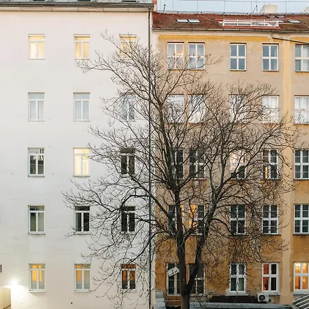 Cinematic With Pool Table & Cinema In The Heart Of * Prague