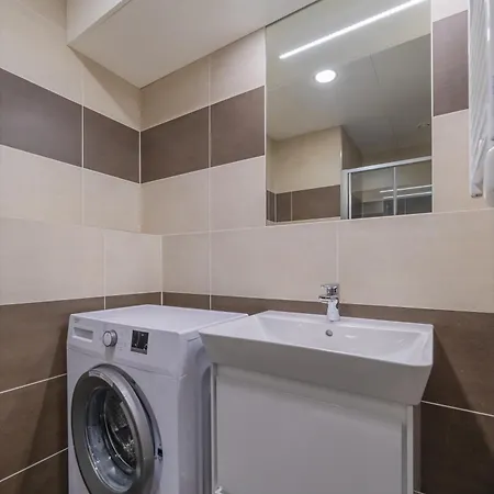 Mymozart By Rentez Apartment