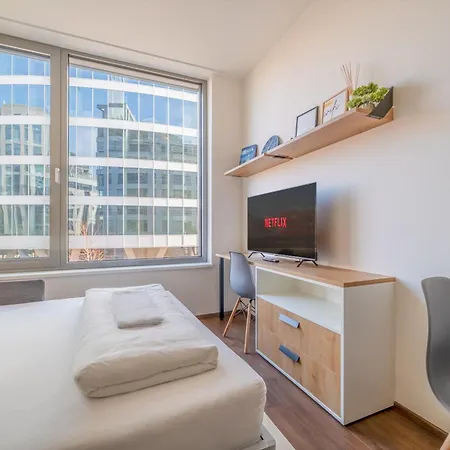Mymozart By Rentez Apartment Prague