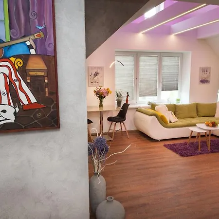 Apartment 3kk - 115m2 V Klidne Lokalite - 4 *