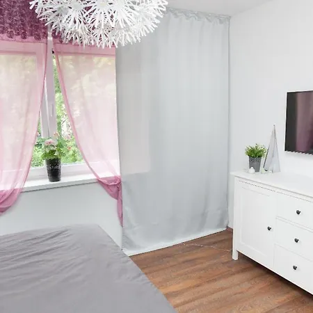 3kk - 115m2 V Klidne Lokalite - 4 * Prague