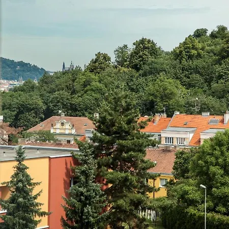 3kk - 115m2 V Klidne Lokalite - 4 Apartment Prague