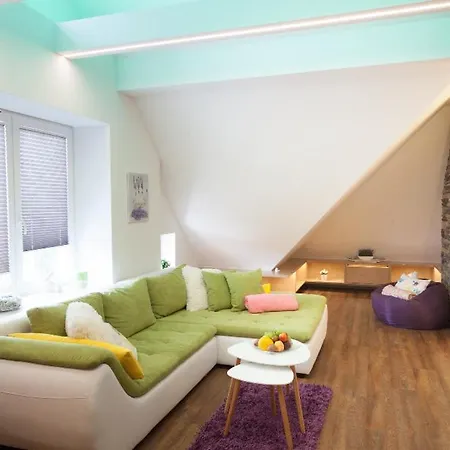 3kk - 115m2 V Klidne Lokalite - 4 Apartment *