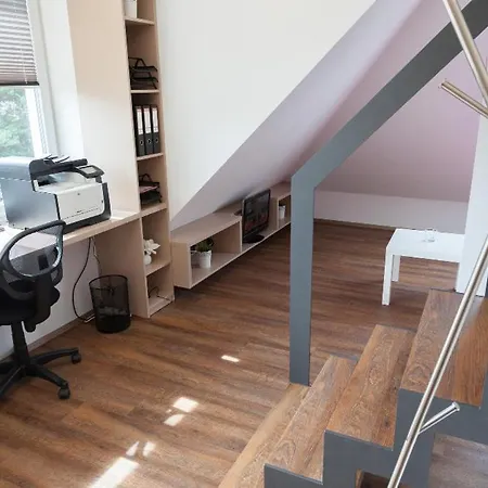 3kk - 115m2 V Klidne Lokalite - 4 Apartment *
