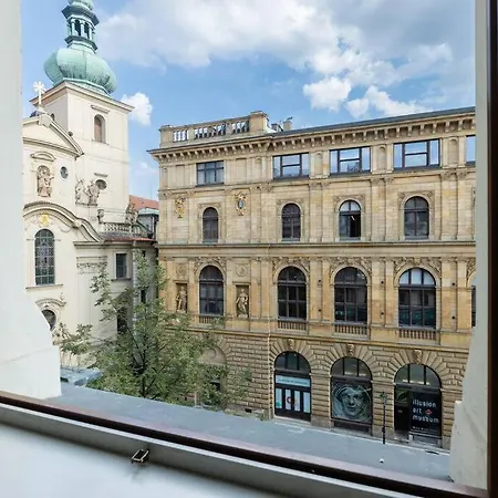 Charming 2bedroom Old Town