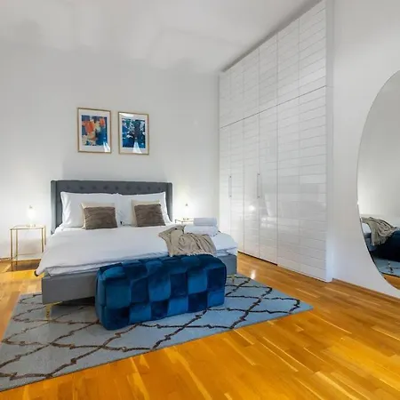 Charming 2bedroom Old Town * Prague