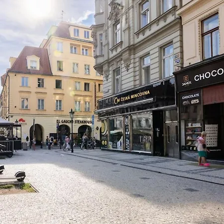 Charming 2bedroom Old Town Apartment *
