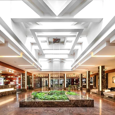 Szálloda Grand Majestic 4*