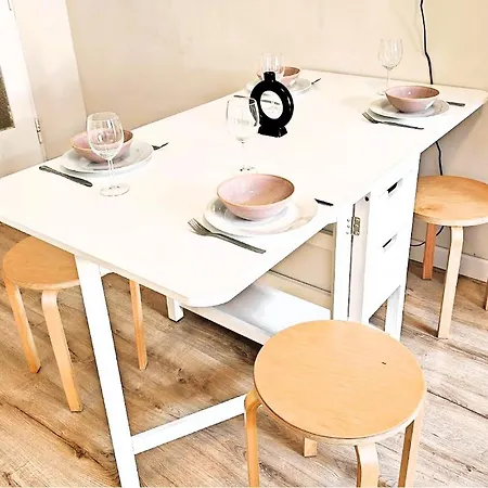 Flat In Zizkov -303- Prague