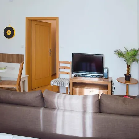 Opatovicka Affordable Apartment *