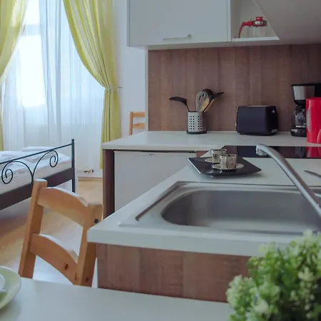 Opatovicka Affordable Apartment *