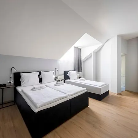 Hotel Koruna 3*