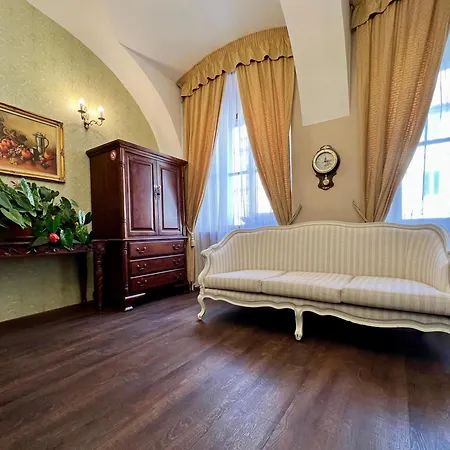 Otel Golden Age 3*