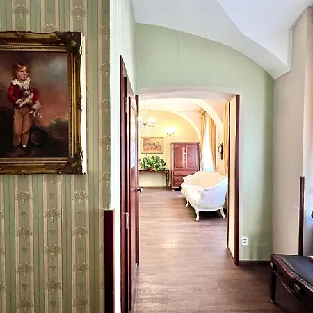 Otel Golden Age Prag