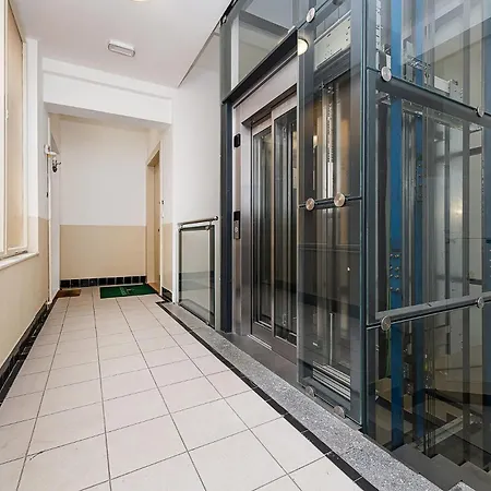 Floor Industrial With A River View Apartment