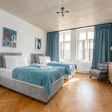 Oomph Apartament *