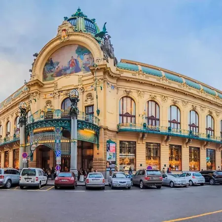Deluxe With Balcony Near Center * Prague