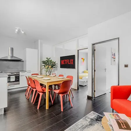 Deluxe With Balcony Near Center * Prague