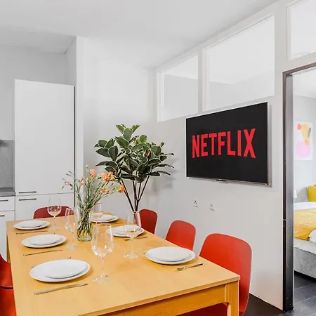 Deluxe With Balcony Near Center Prague