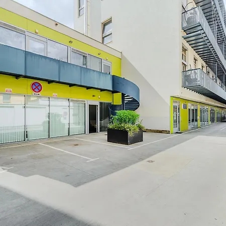 Deluxe With Balcony Near Center * Prague