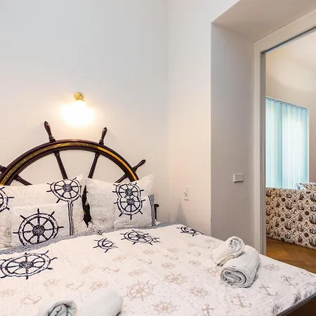 Luxury Yacht-style Old Town Apartment Prague