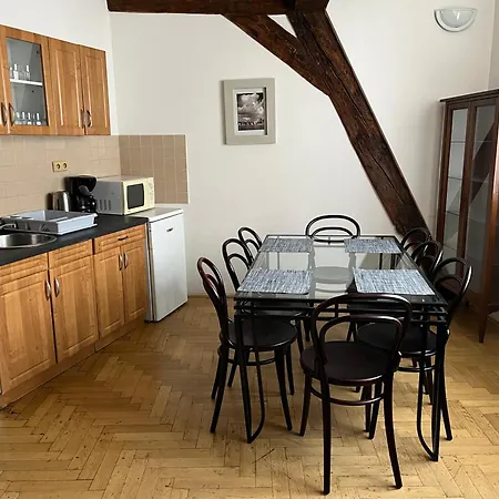 U Vejvodů * Praha