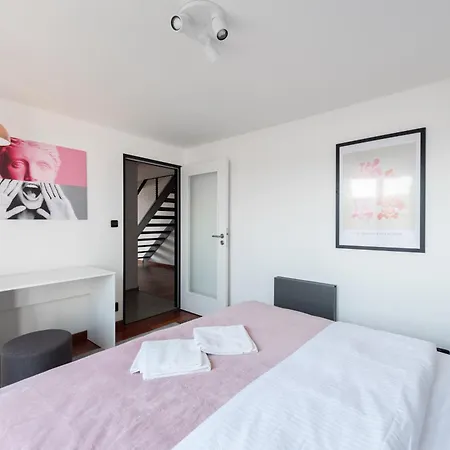 Apartment 2-level On Krizikova Near The Metro *