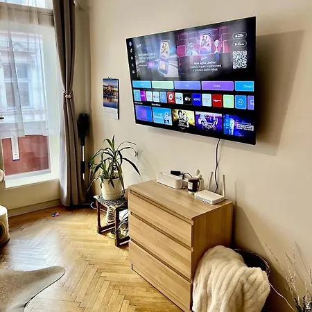 Cozy Private Apartment Prague
