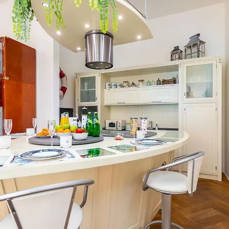 Apartment Luxury Yacht-style Old Town Prague
