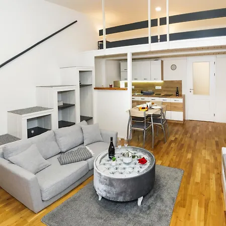 Luxury Near The Downtown Prague