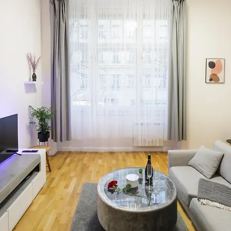 Apartment Luxury Near The Downtown *