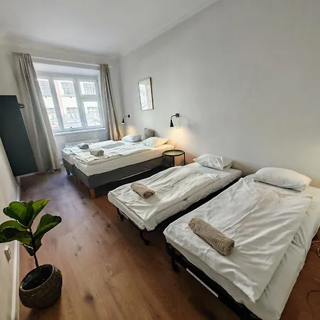 Flat In Zizkov -102- Apartamento