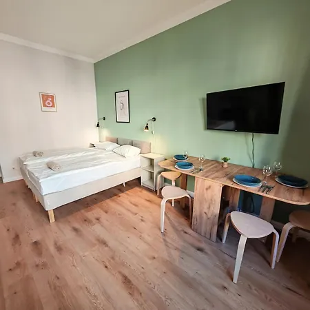 Flat In Zizkov -102- Apartamento *