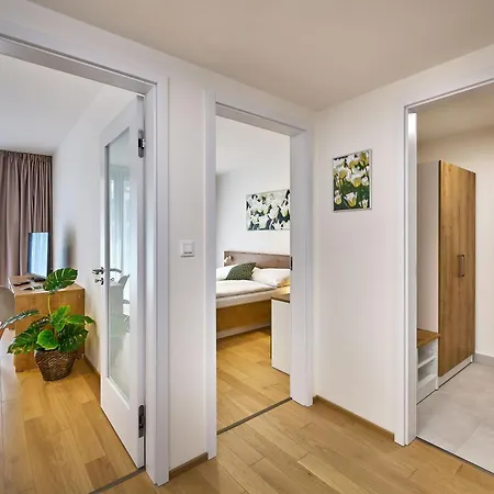 Downtown Andel Aparthotel Prag