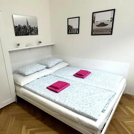 Apartament Side Street