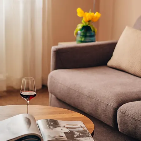 Boutique Klarov Hotel 4*