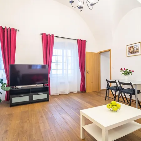Royal Road Ii Apartment *
