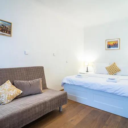 Apartment Royal Road Ii *