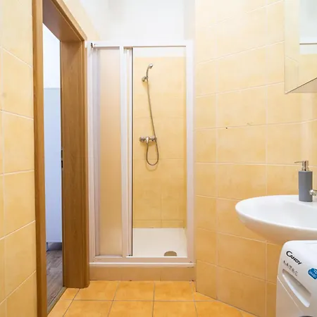 Royal Road Ii Apartment Prague