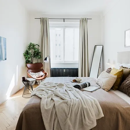 Days - 1bdr - Workspace - Netflix - New Town * Prague