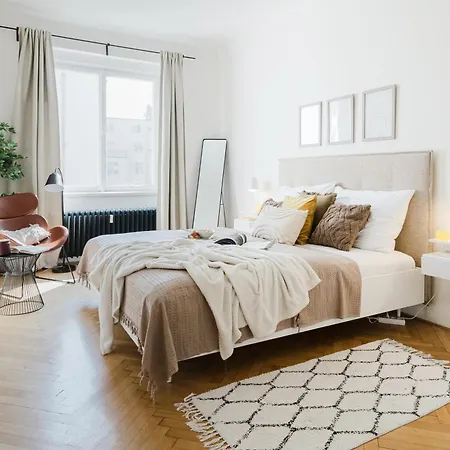 Apartment Days - 1bdr - Workspace - Netflix - New Town