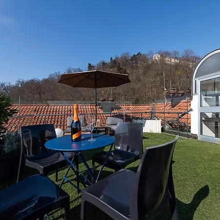 Apartment Magic With Terrace Prague