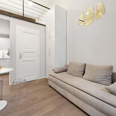 Opletal Echoes Apartment