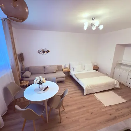 Cosy Cave Station In 5 Apartment Prague