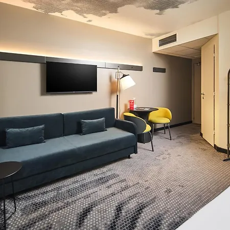 Ibis Wenceslas Square 3*