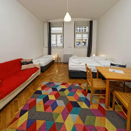 Apartments Truhlarska 31 Apartment