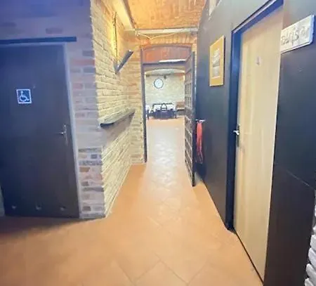 Hostel Alba *
