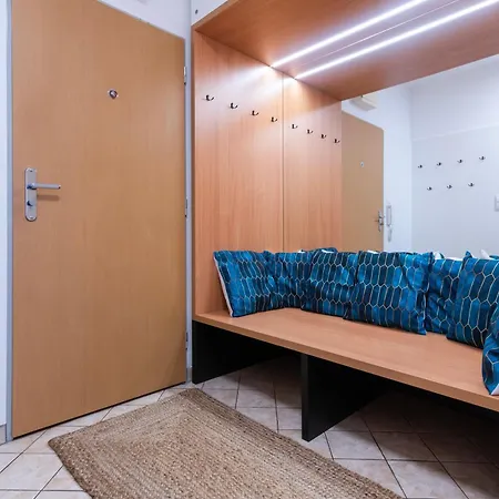 Family Arena Apartment *