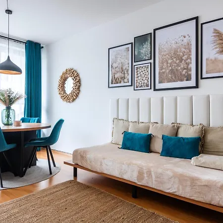 Family Arena Apartment *